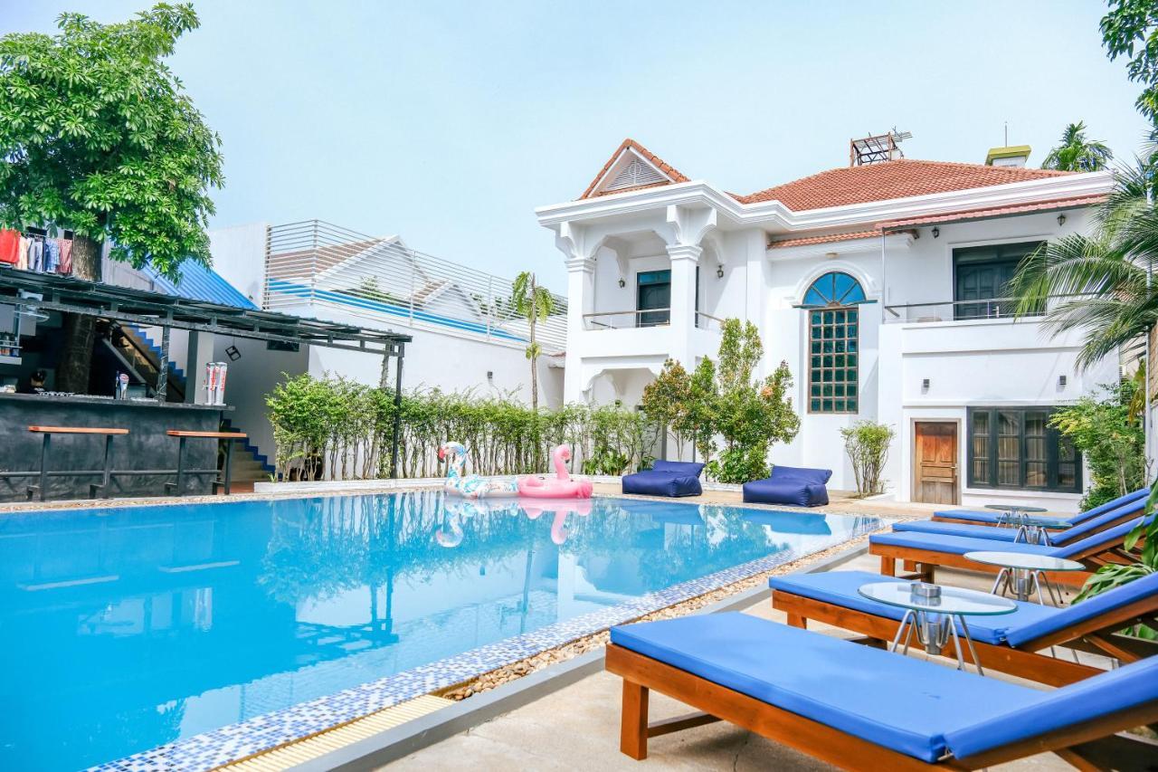 Queentown Hostel Σιέμ Ρέαπ Εξωτερικό φωτογραφία